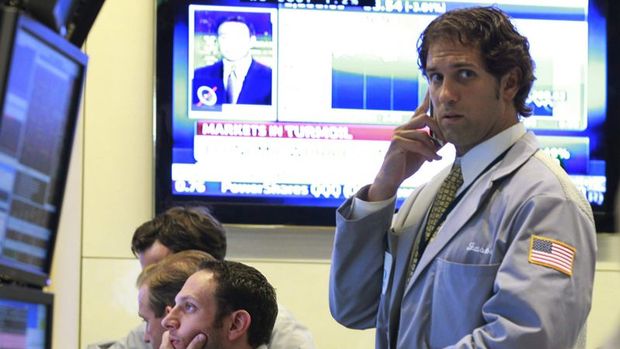 “Kara Pazartesi” yatırımcıları güvenli varlıklara yöneltti