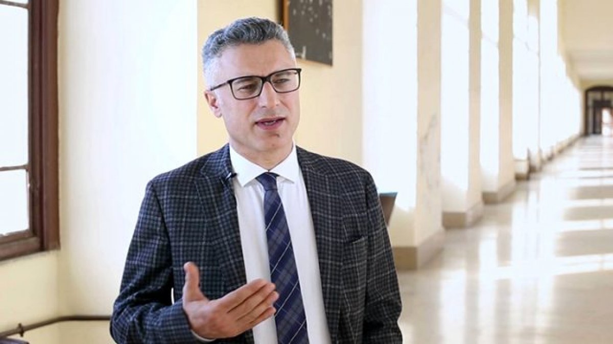 Ali Babacan partiyi kurmadan ilk istifa geldi