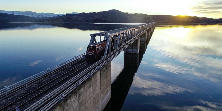 Güney Kurtalan Ekspresi İle 23 Saatlik Masalsı Yolculuk