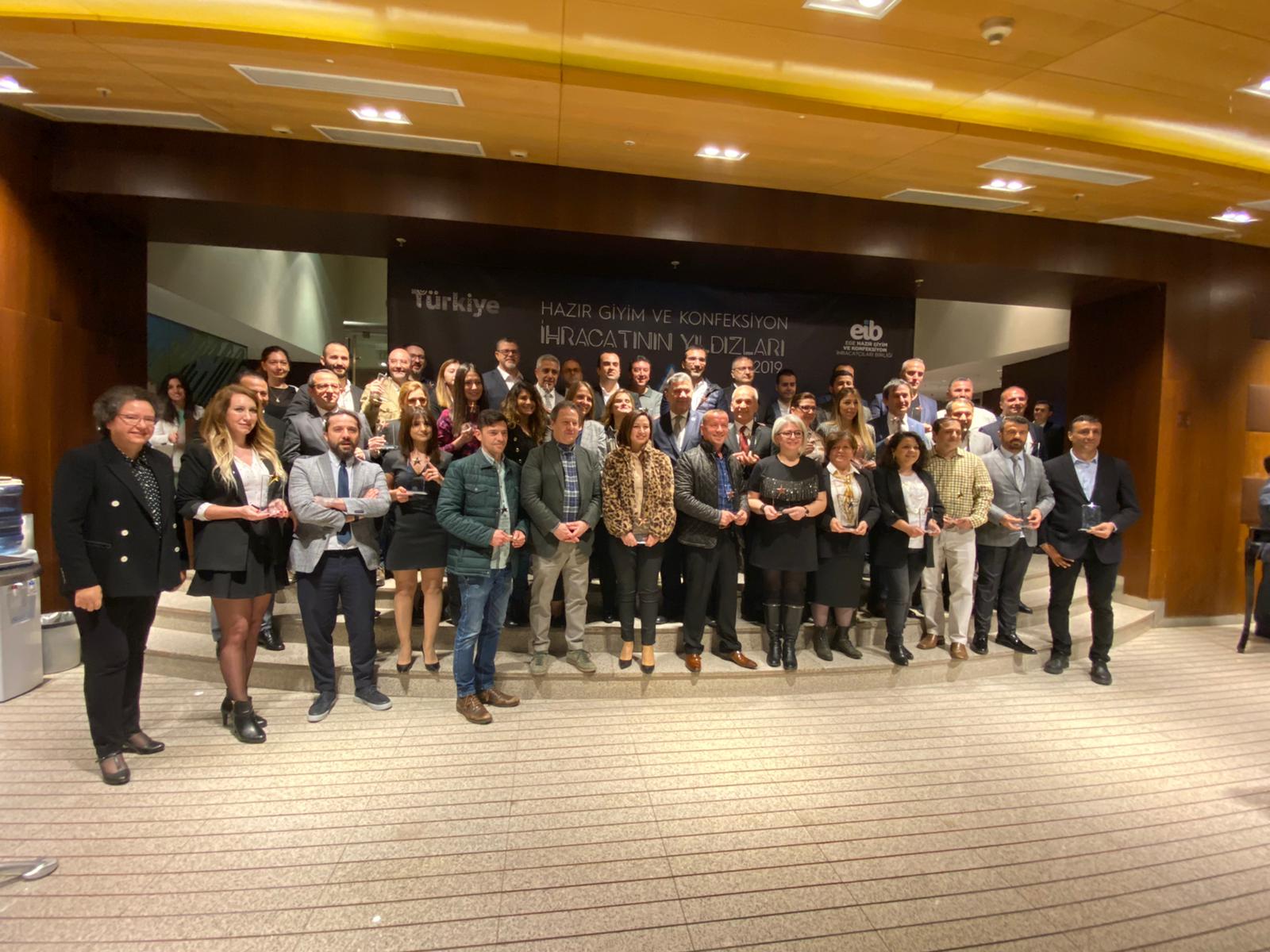 Hazır giyim sektörünün yıldızları ödüllerini aldı