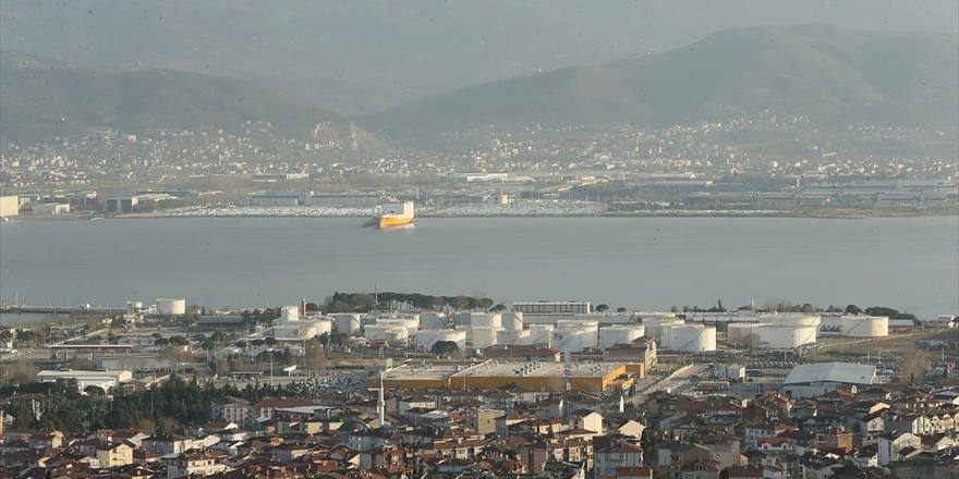 Körfezin Etrafında Yükselen Sanayi Ve Teknoloji Üssü: Kocaeli