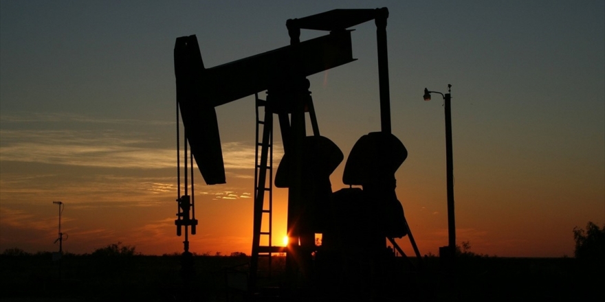 Petrol fiyatları en dip noktayı gördü; 18 yıldır ilk kez 24 doların altına indi