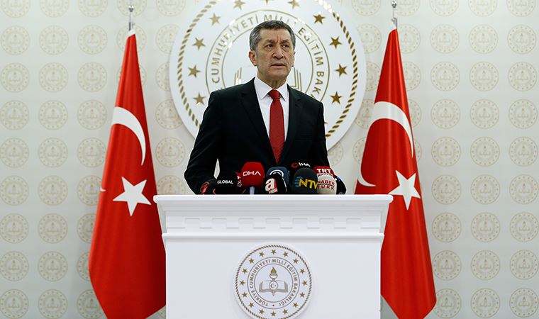 Milli Eğitim Bakanı Selçuk "Dersler TRT ve internetten verilecek"