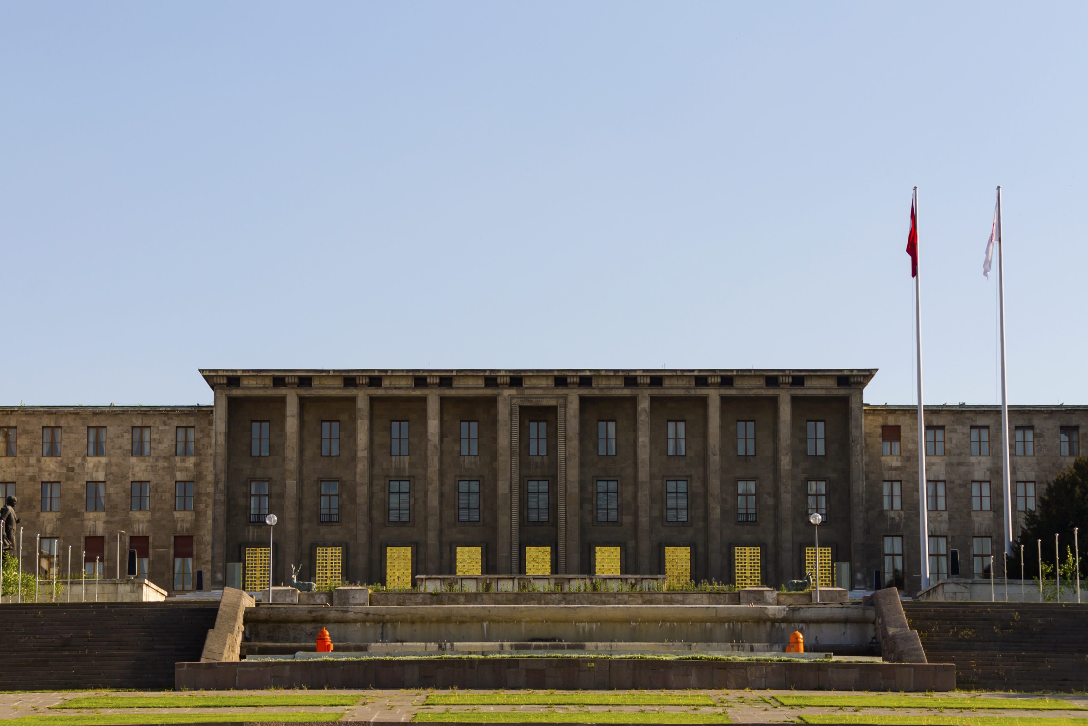 TBMM'de koronavirüs önlemi: 13-31 Mart tarihlerinde ziyaretçi kabul edilmeyecek