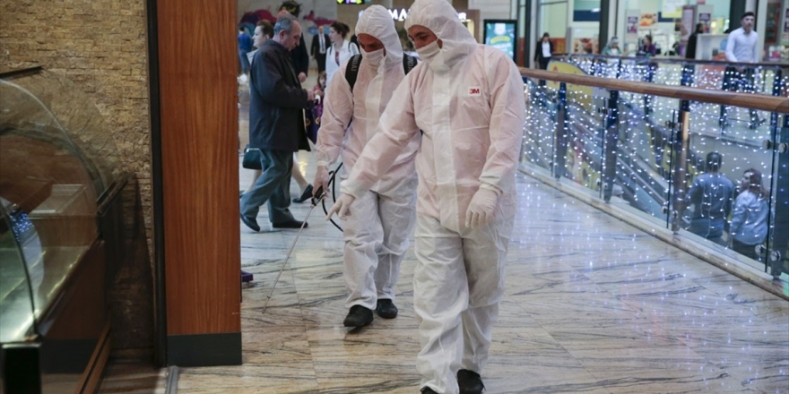 Avm’lerde Kontrollü Hizmete Devam