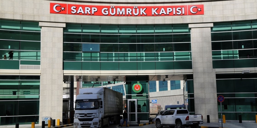 Sarp Sınır Kapısı Yolcu Trafiğine Kapatıldı
