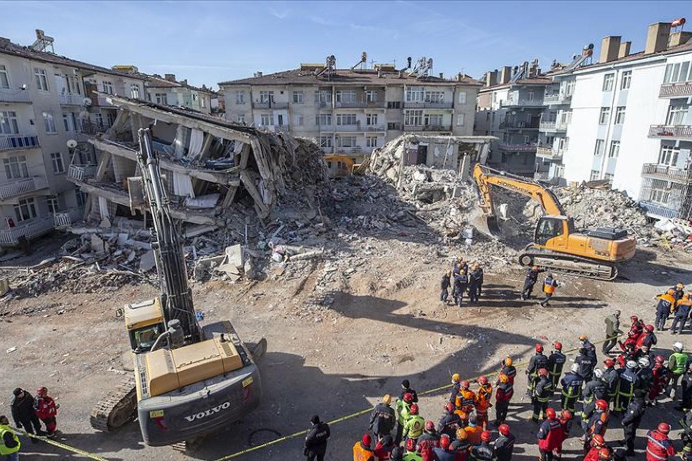 Hasar tespit çalışmaları tamamlandı, binlerce bina yıkılıp yerine yenileri yapılacak