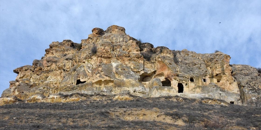 Kayadan Oyma Çakırkaya Manastırı Turizme Kazandırılacak