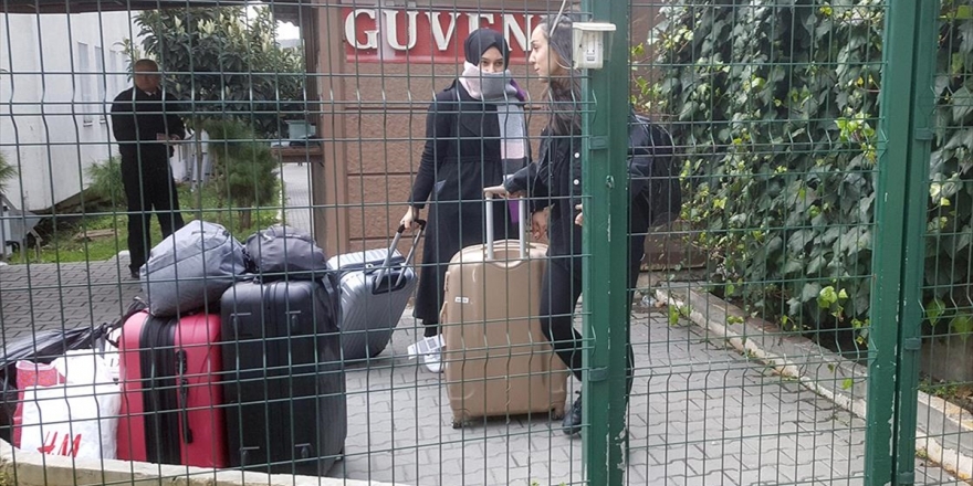 İstanbul'daki Bazı Öğrenci Yurtları Karantina Tedbirleri İçin Boşaltıldı