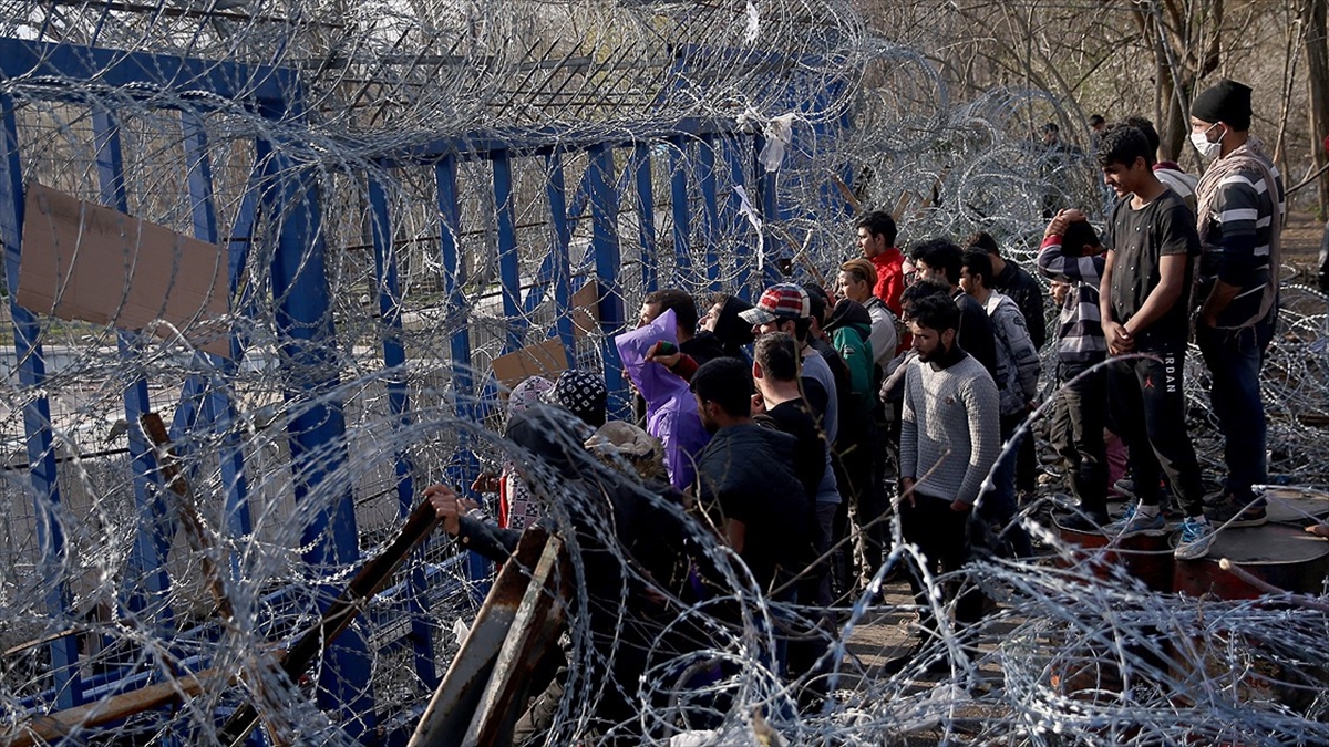 Yunanistan'a Son İki Haftada 147 Bin 132 Sığınmacı Geçiş Yaptı