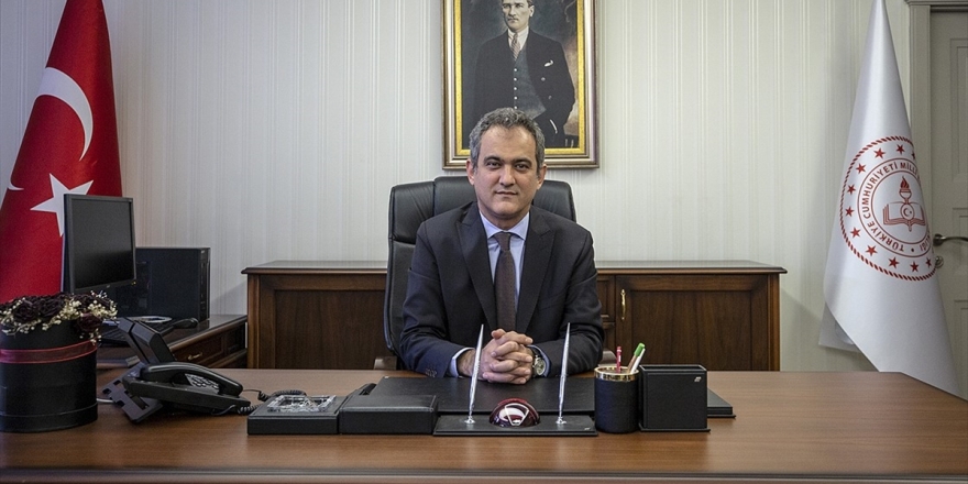 Milli Eğitim Bakanlığı Meslek Liselerinde Maske Üretecek