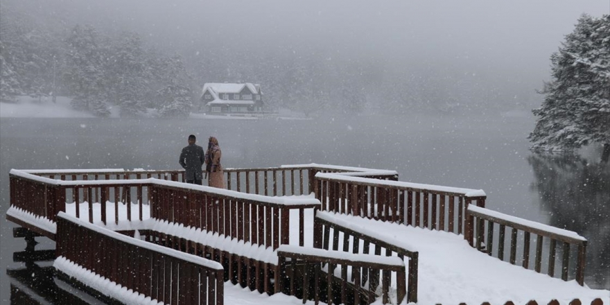 Gölcük Tabiat Parkı Beyaza Büründü