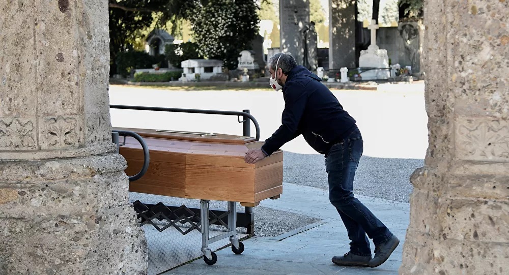 İtalya'da krematoryumlar kayıplarla baş edemiyor: Ordu tabut taşımak için devrede