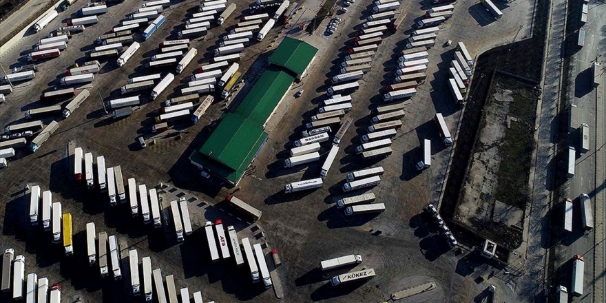 Türkiye Batı'ya 42 Milyar Dolarlık Kara Yolu İhracatı Yapıyor