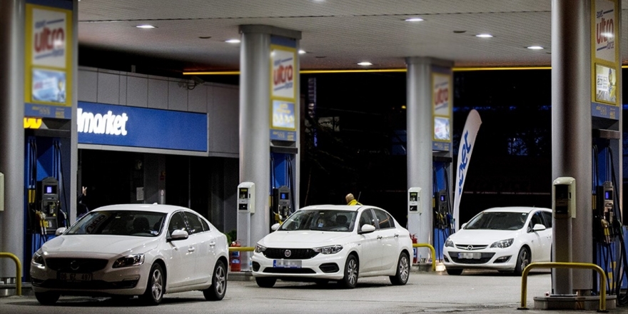 Akaryakıt İstasyonları Ve Marketleri 24 Saat Çalışmaya Devam Edecek