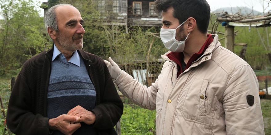 Vefa Sosyal Destek Grubu'ndan 'Yaşlılara Kötü Davranmayın' Çağrısı