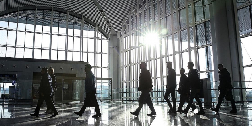 THY  Genel Müdürü Ekşi'den 'Uçuş Yapılacak Havalimanına 4 Saat Önceden Gelin' Çağrısı