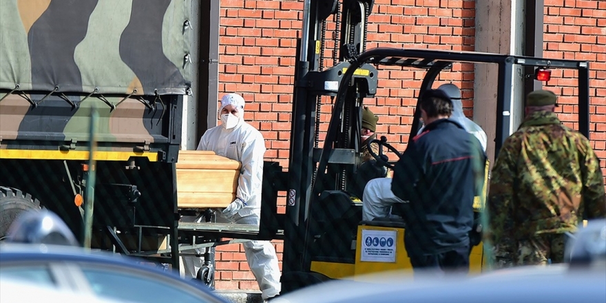 İtalya'da Kovid-19'dan Ölenlerin Sayısı 12 Bin 428'e Yükseldi