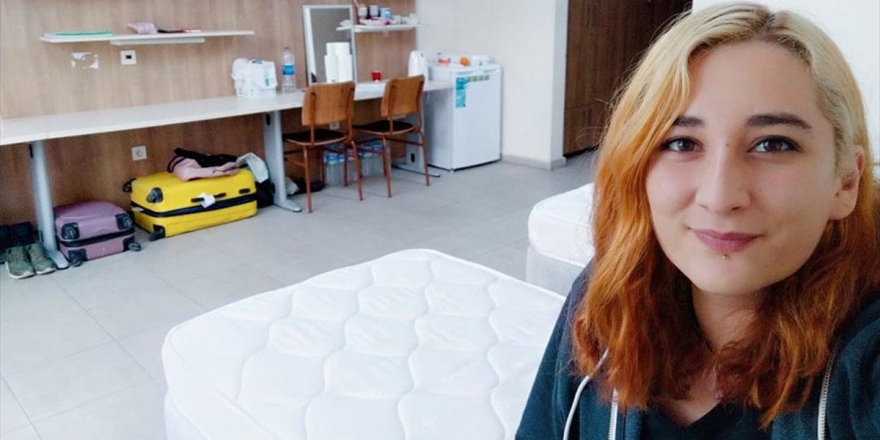 Karantinadaki Öğrencilerden Yurtlara Ve Görevlilere Övgü Dolu Sözler