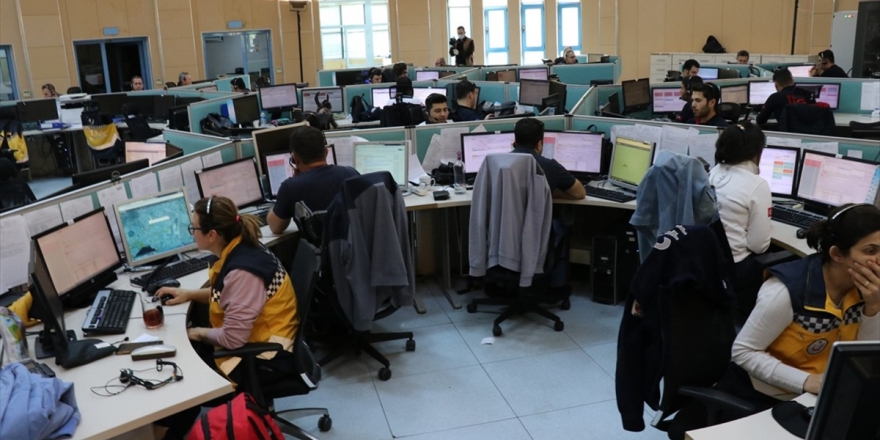 Sağlık Bakanlığından Koronavirüsle Mücadele İçin 'Psikososyal Destek Hattı'