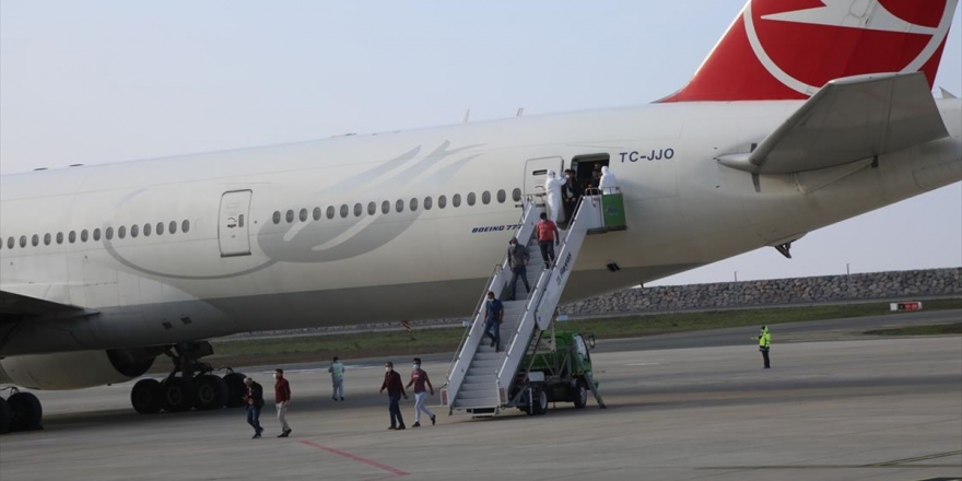 Kuveyt'teki Türk İşçilerden 301'i Türkiye'de