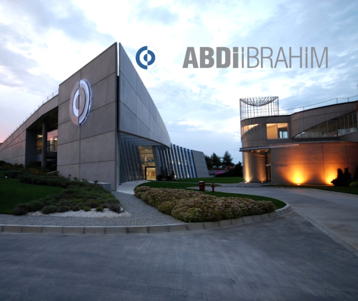 Abdi İbrahim, Kovid-19 tedavisinde otoritelerce önerilen ilacının üretimine başladı