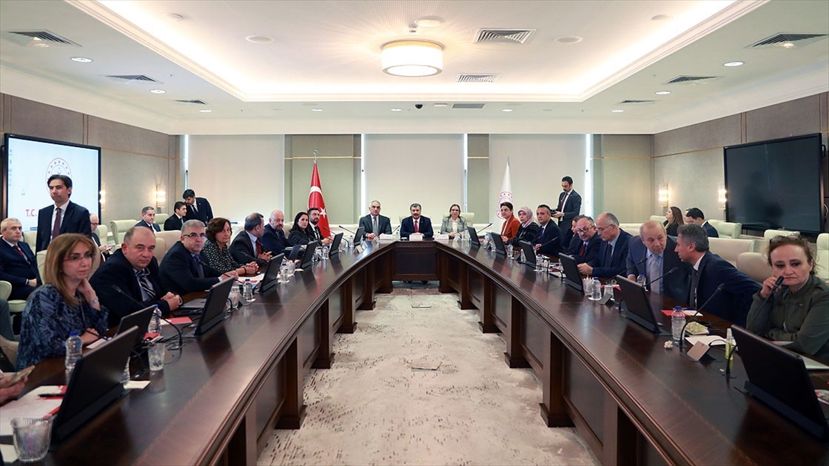 Koronavirüs Bilim Kurulu İlk Kez Video Konferans Aracılığıyla Toplandı