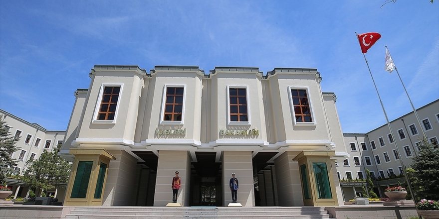 18-20 Yaş Aralığındaki Gençlerin Sokağa Çıkma Yasağıyla İlgili İstisnalar Açıklandı