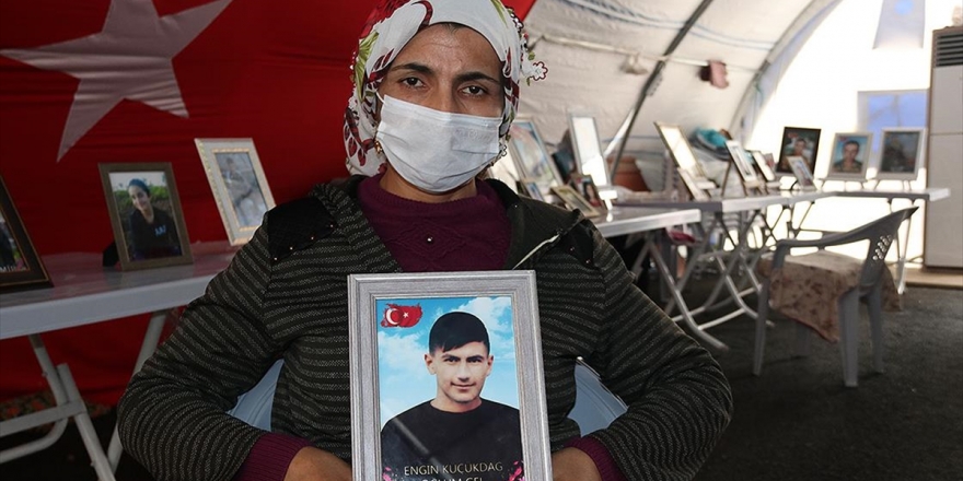 Diyarbakır Annelerinden Küçükdağ: Oğlum O Zalimlerin Elinden Kurtul Artık Gel Ne Olur