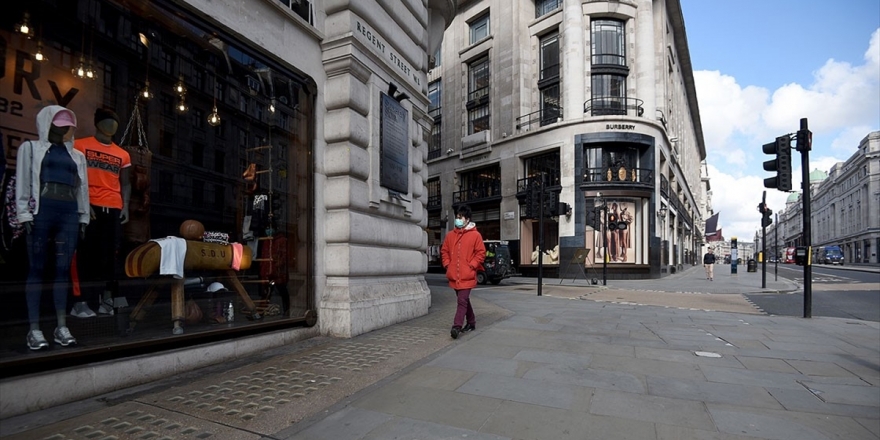 İngiltere'de Kovid-19 Nedeniyle Hayatını Kaybedenlerin Sayısı 4934 Oldu