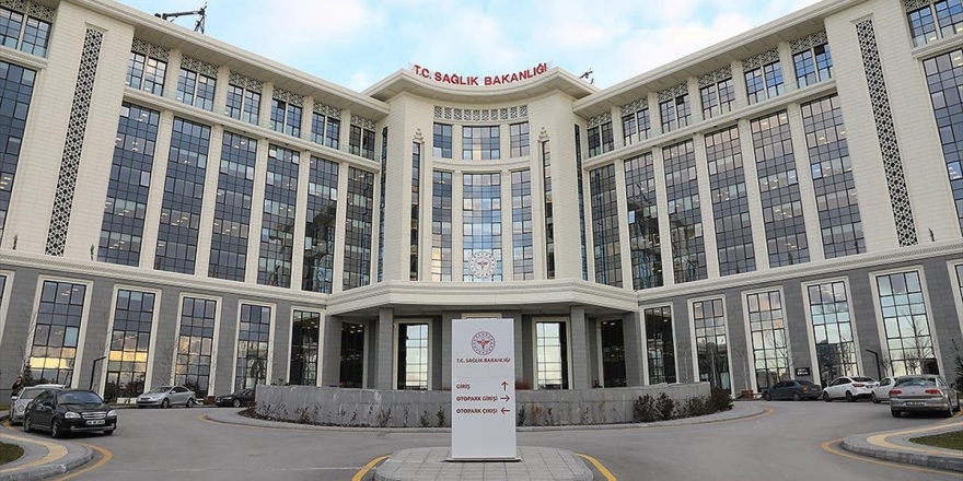 Sağlık bakanlığı: Türkiye'de Kovid-19'dan İyileşen Hasta Sayısı 1042'ye Ulaştı