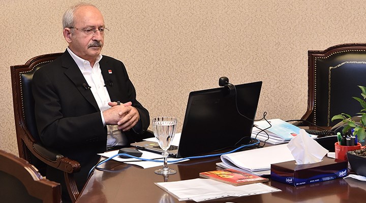 Gençlikten Kılıçdaroğlu'na pankartlı mesaj!