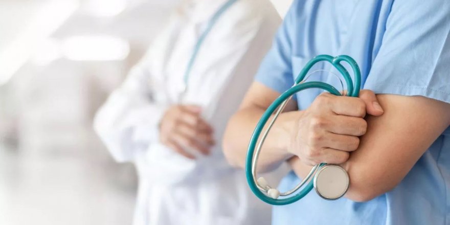 İstanbul için yeni koronavirüs tedbir paketi yayımlandı! Sağlık çalışanlarına ilişkin önemli karar