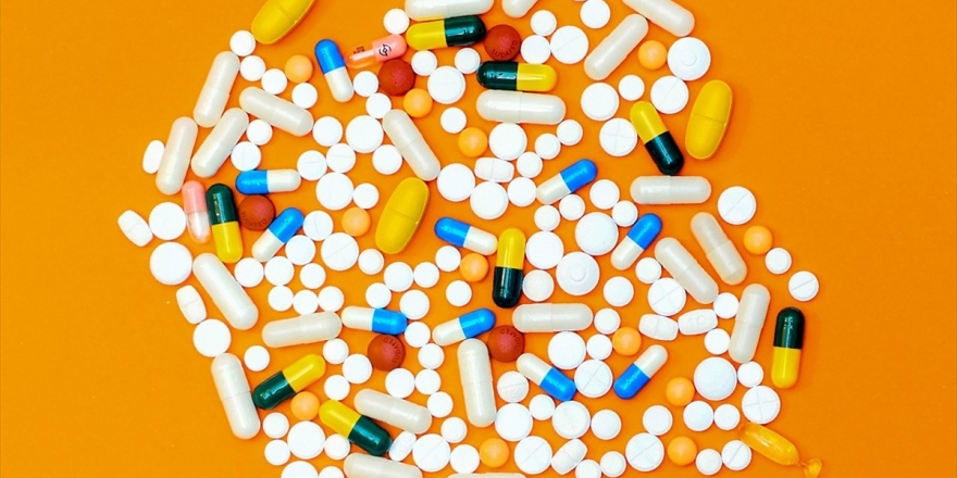 SBÜ'den Sağlık Bakanlığına Kovid-19 İle Mücadele İçin 'Yüksek Doz C Vitamini' Desteği