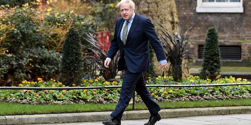 İngiltere Başbakan Johnson'da 'Zatürre Görülmediği' Açıklandı