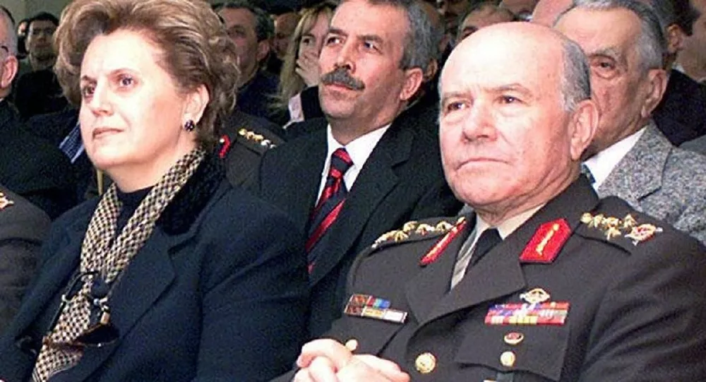 Eski Kara Kuvvetleri Komutanı Aytaç Yalman'ın eşi de koronavirüs nedeniyle hayatını kaybetti