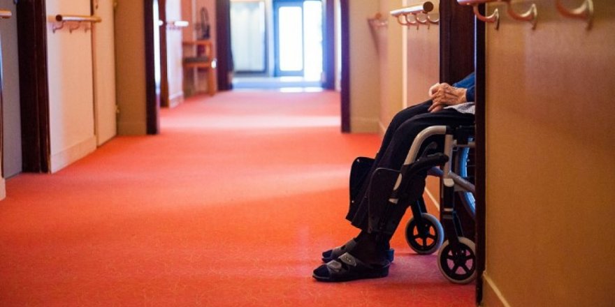 Fransa’da yaşlı hastalar tıbbi müdahale alamadan ölüyor