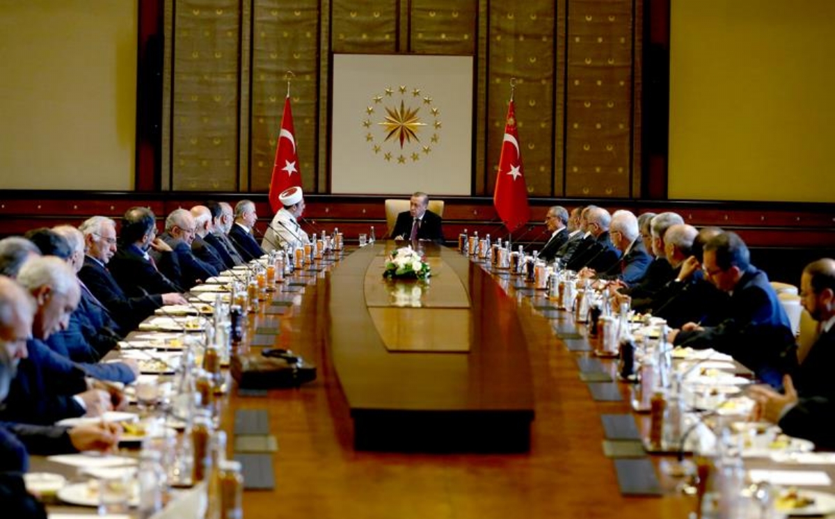 Din İşleri Yüksek Kurulu'ndan koronavirüs cenazeleriyle ilgili fetva: Tedbir alındıktan sonra yıkanacak ve kefenlenecek