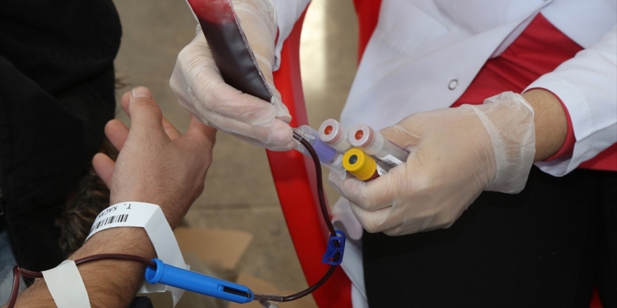 Koronavirüs Kan Stokunu Eritti