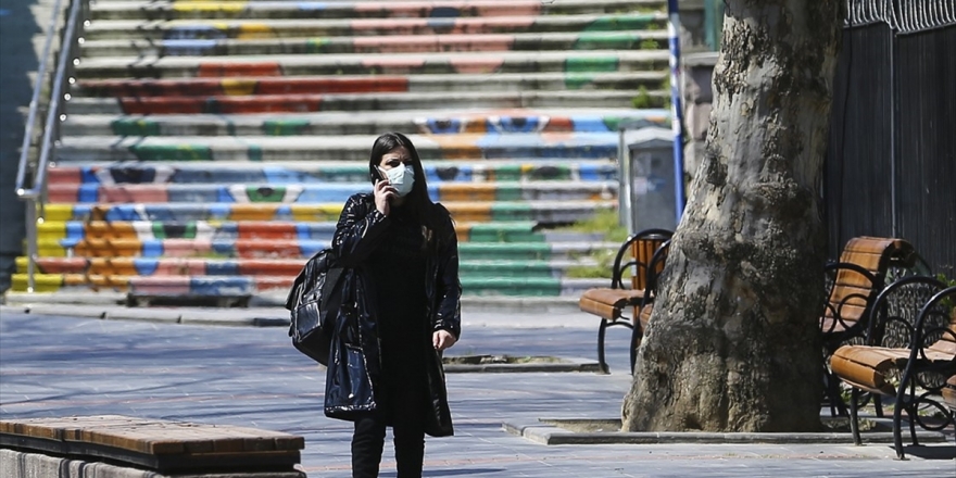 İzolasyonun Başarısı İçin Çekirdek Aile Dışında Kimseyle Yakın Temasta Bulunulmamalı