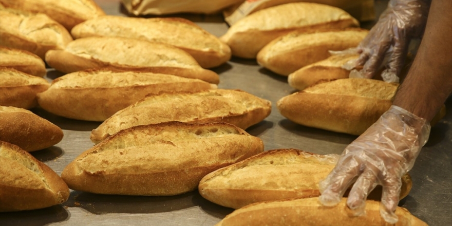 Fırıncılardan 'Ekmekte Sıkıntı Yok' Mesajı