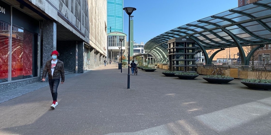 Hollanda'da Kovid-19'dan Ölenlerin Sayısı 2 Bin 643'e Yükseldi