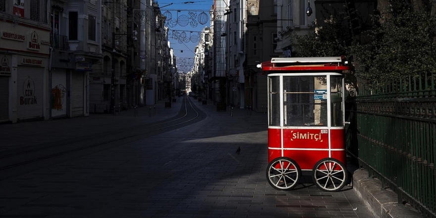 Sokağa Çıkma Yasağının İkinci Gününde İstanbul Sessizliğe Büründü