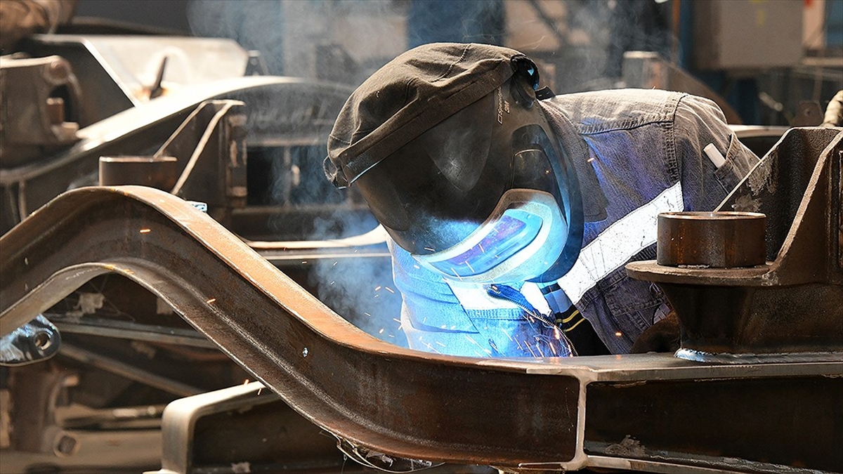 Sanayi Üretimi Şubatta Yıllık Yüzde 7,5 Arttı