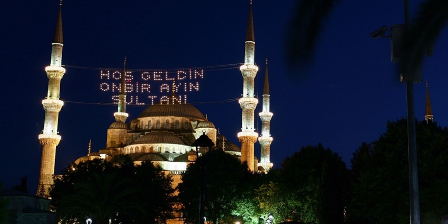 Diyanet: Sağlıklı Bireylerin Oruç Tutması Koronavirüsün Yayılmasında Özel Risk Oluşturmuyor