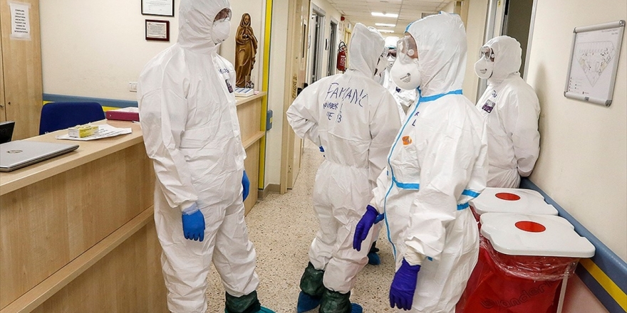 İtalya'da Kovid-19'dan Ölenlerin Sayısı 21 Bini Geçti