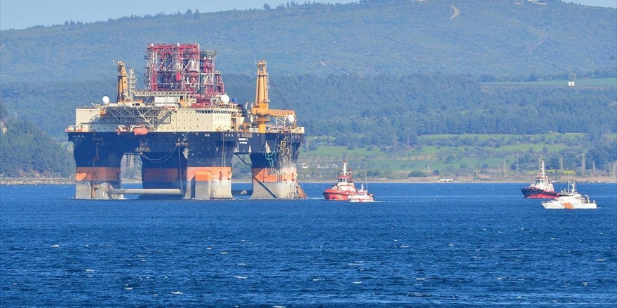 Dev Petrol Arama Platformu 'Scarabeo 9' Çanakkale Boğazı'nda