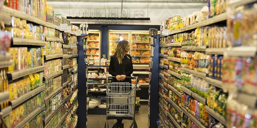 'Türkiye'nin Gıda Ve İçecekte En Az 6 Aylık Stoku Var'