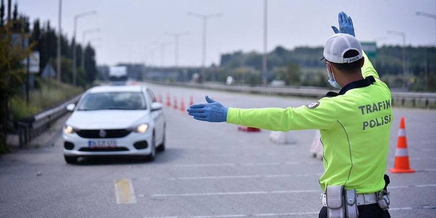 Emniyet Genel Müdürü Aktaş'tan Polislere 'Vatandaşları Sürekli Uyarın' Talimatı