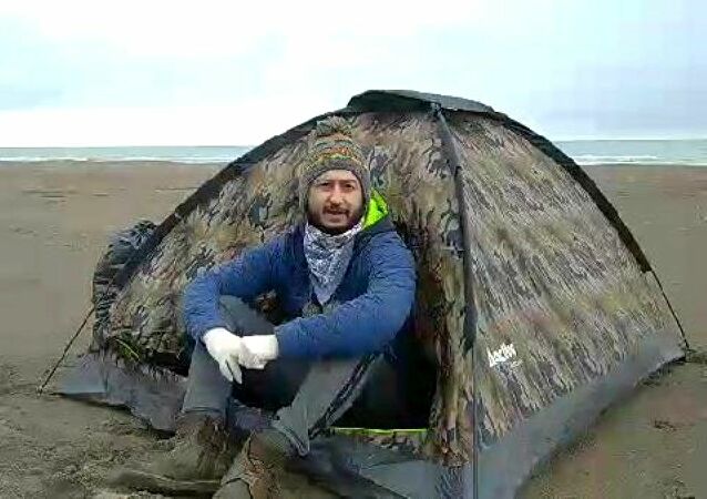 Çadırda kalan vatandaş anlattı: Koronavirüs nedeniyle işsiz kaldım, kirayı 8 gün geciktirdiğim için evden çıkarıldım